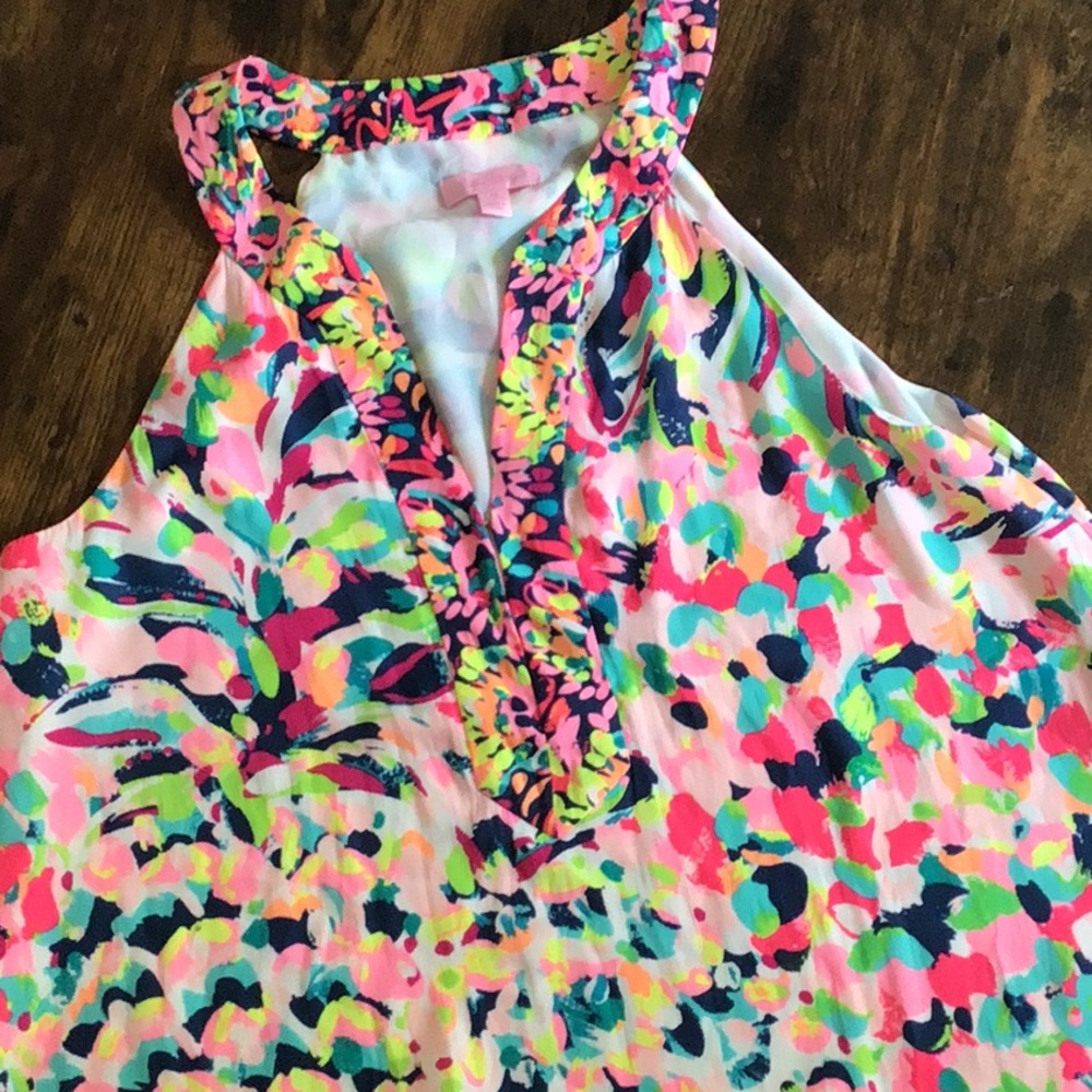 Lily Pulitzer shell blouse vibrant colors and great flow